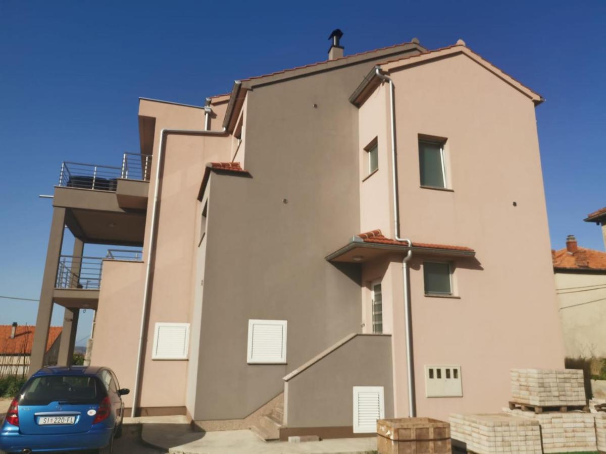 Apartments Grubisic - Sibenik - Parking Included Екстер'єр фото