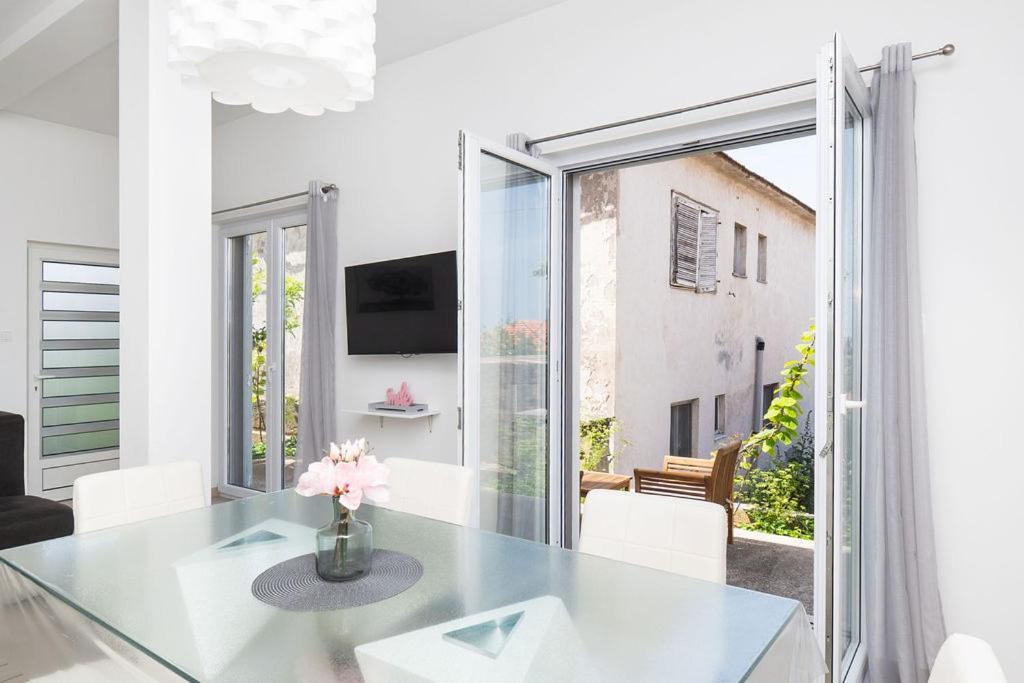 Apartments Grubisic - Sibenik - Parking Included Екстер'єр фото