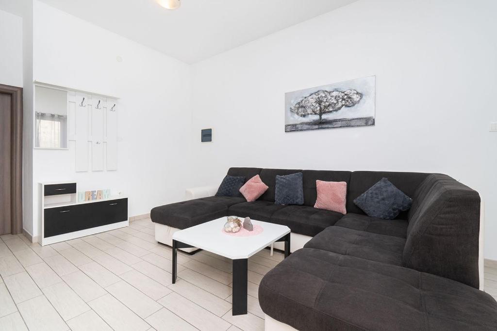 Apartments Grubisic - Sibenik - Parking Included Екстер'єр фото